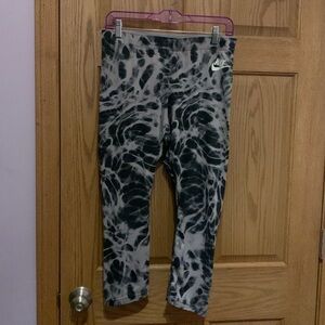 Nike leggings